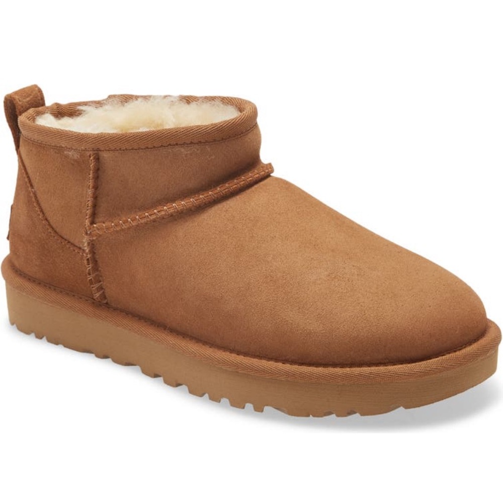NIB Ugg Ultra Mini Chestnut Boot Women’s Size 7